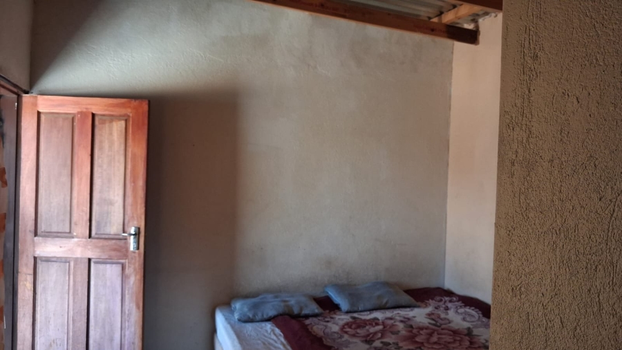 5 Bedroom Property for Sale in Mabopane Unit A North West